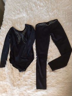 Гимнастический купальник и лосины