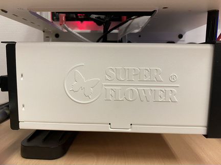 Super flower Leadex Platinum 1200W White