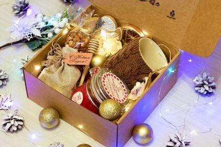 Набор с мёдом подарок на Новый год