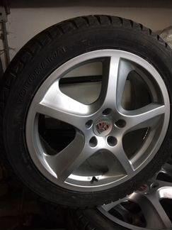 Зимние нешиповнные колеса 275/45/20r