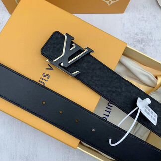 Ремень Louis Vuitton LV Initiales Taiga черный