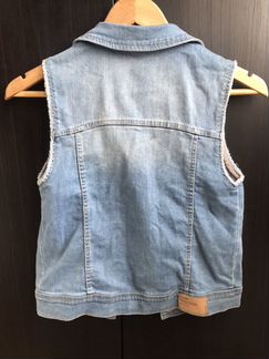 Джинсовая жилетка