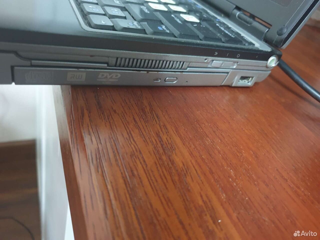 Ноутбук Dell Latitude D420 с док-станцией