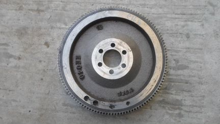 Маховик 1,6 Ниссан Тиида С11 Nissan Tiida C11 HR16