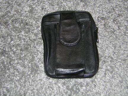 Компактная мужская сумочка для документов