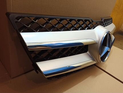 Решетка радиатора Mercedes GLK204 Рестайлинг