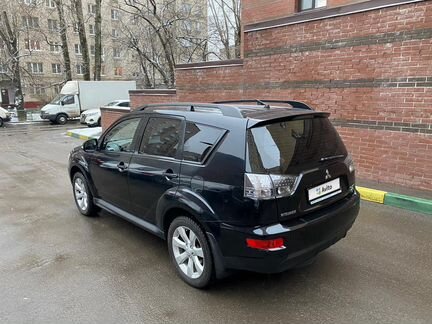 Mitsubishi Outlander 2.4 CVT, 2012, 176 295 км