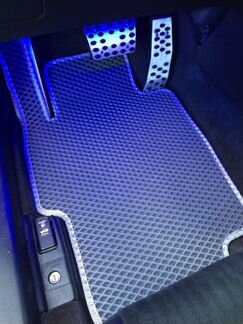 Новые коврики в салон Nissan Primera