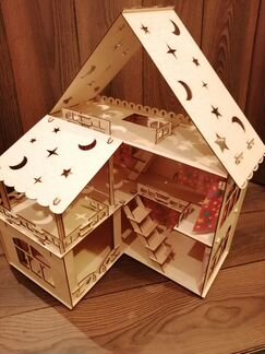 Большой кукольный домик