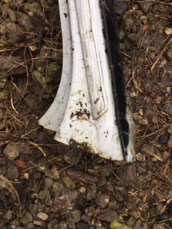 Рено Сандеро стойка лобового стекла правая