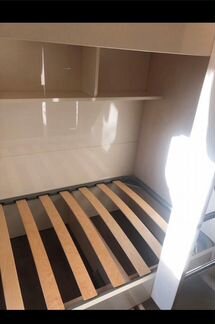 Кровать двухьярусная