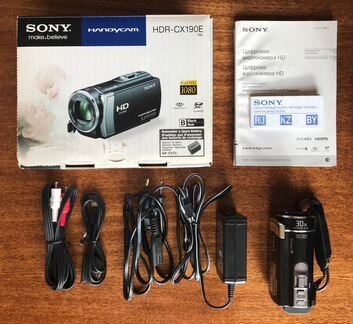 Видеокамера Sony HDR-CX190E