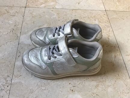 Кроссовки