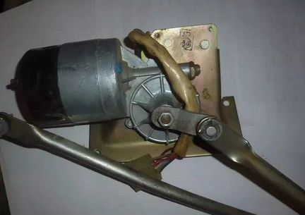 Стеклоочиститель с трапециями