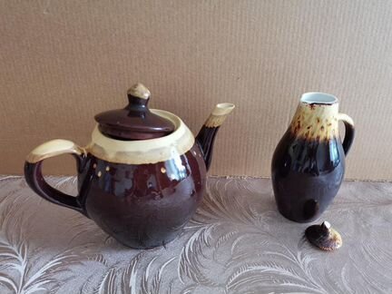 Чайник-молочник и кувшин, майолика