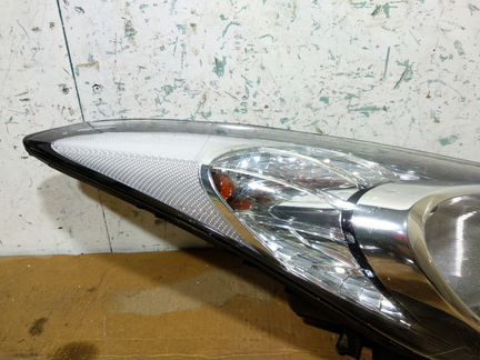 Фара передняя правая Hyundai Elantra 5 MD 10-2014