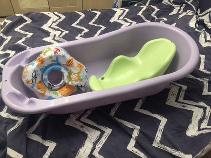 Ванночка для купания, горка и круг