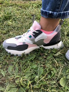 Кроссовки новые Strobbs