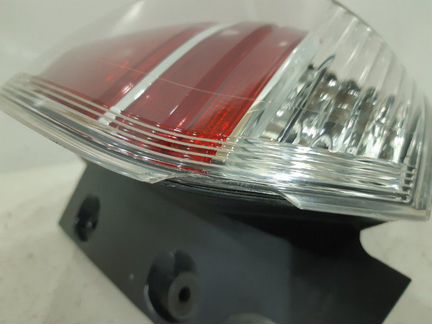 Фонарь задний правый Nissan X-Trail T32