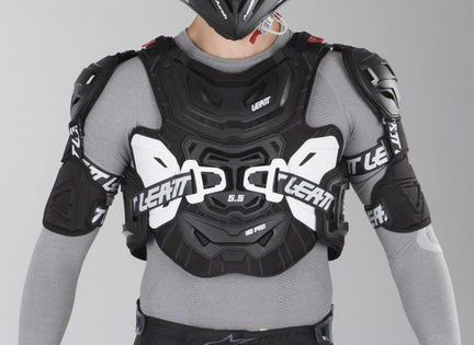 Leatt Chest Protector PRO HD 5.5 панцирь подростко
