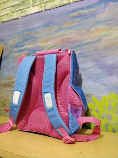 Ранец школьный в отличном состоянии