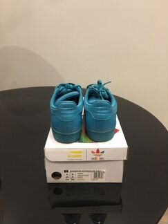 Лимитированные кеды Adidas by Pharrell Williams
