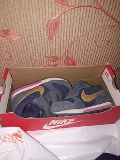 Кроссовки Nike