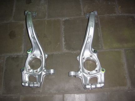 Кулак левый правый для Ауди A4 A5 Q5 Porsche Macan