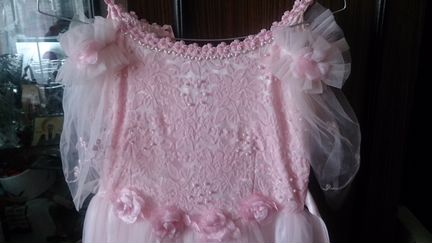 Нарядное платье