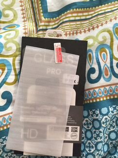 Защитное стекло на iPhone X и XS