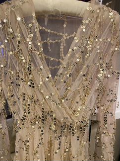 Вечернее платье с пайетками