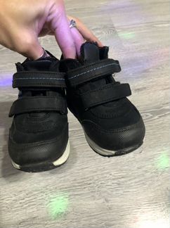 Кроссовки детские