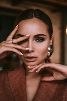 Визажист/стилист по прическам