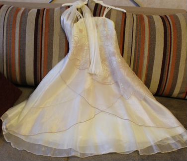 Праздничное платье для девочки в пол