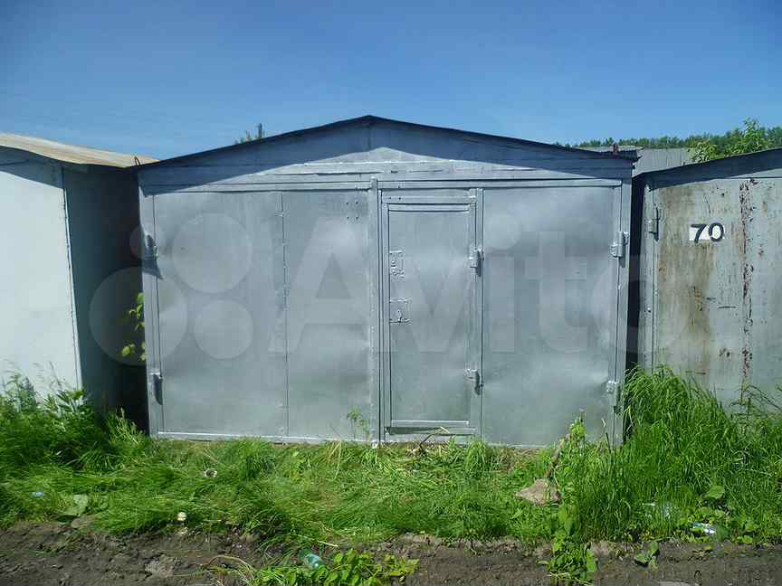 Гараж ватутина 17 екатеринбург. Ватутина 33/2. Гараж в кооперативе. Гараж ватутина. Гаражи.