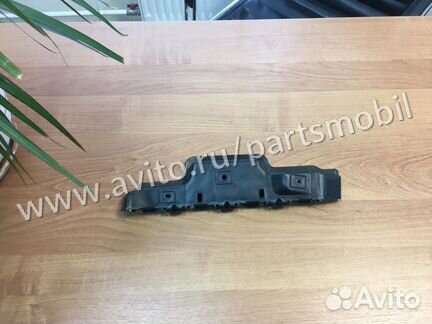 Кронштейн переднего крыла Cadillac SRX 2010-2016