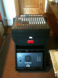 Сплит-система (микшер-усилитель) Fender PX220