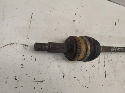 Полуось задняя левая 496002Y000 Hyundai IX35