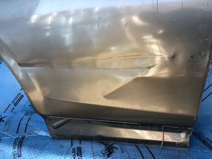 Задняя правая дверь Toyota Rav acv40