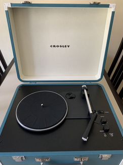 Виниловый проигрыватель 
