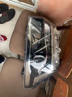 Фара от Hyundai H-1 2020г