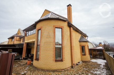 Таунхаус 280 м² на участке 3 сот.