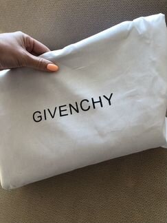 Сумка новая givenсhy