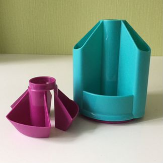 Подставка под канцелярские принадлежности