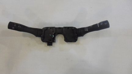 Nissan juke 2012г подрулевой переключатель