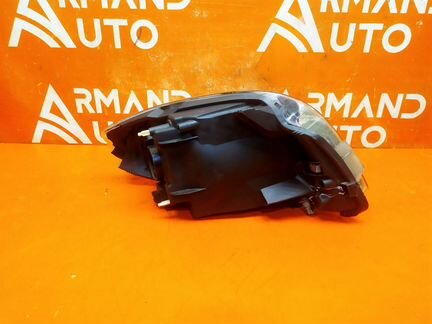 Фара левая Nissan Note 1 2005-2013