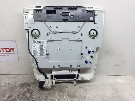 Плафон освещения салона Mercedes C250 W204 1.8