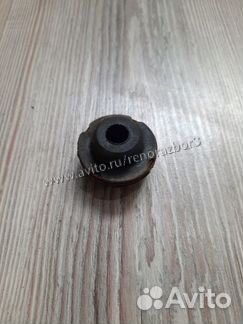 Кронштейн крепление Опора радиатора Hyundai solari