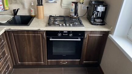 Угловые кухонные гарнитуры