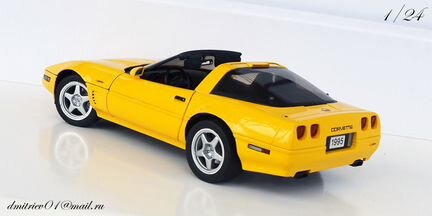 1/24.Danbury Mint.Chevrolet Corvette C4